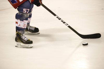HOCKEY SUR GLACE - LIGUE MAGNUS - 2016 texier (alexandre) *** Local Caption *** Alexandre Texier- joueur de Hockey de 17 ans, etant mineur il est oblige de jouer avec une grille.