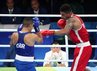 BOXE - JO 2016 - 2016 Aug 21, 2016; Rio de Janeiro, Brazil; Joe Joyce (GBR) competes against Tony Victor James Yoka (FRA) compete in the men's super heavyweight boxing final bout during the Rio 2016 Summer Olympic Games at Riocentro - Pavilion 6. Mandatory Credit: Erich Schlegel-USA TODAY Sports