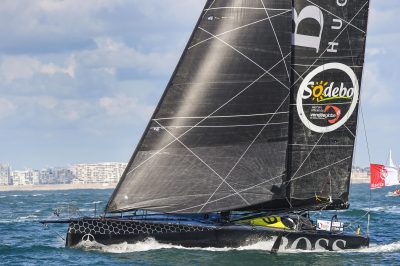 VOILE - VENDEE GLOBE 2016 - 2016 DEPART DU VENDEE GLOBE 2016-2017. LE 60 PIEDS IMOCA HUGO BOSS, SKIPPE PAR L'ANGLAIS ALEX THOMSON. LES SABLES D'OLONNE, FRANCE, LE 6 NOVEMBRE 2016. PHOTO: BERNARD LE BARS