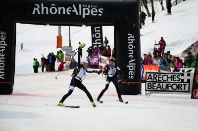 SKI ALPINISME - PIERRA MENTA - 2012 arrivee Laetitia Roux (droite) / Severine Pont Combe (2e au general