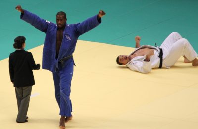 2010_World_Judo_Championships_-_Final_+100Kg_-_Riner_defeating_Tölzer