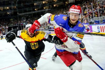 HOCKEY SUR GLACE - CHPTS DU MONDE - 2017 08.05.2017, Lanxess Arena, Koeln, GER, IIHF WM 2017, Deutschland vs Russland, Gruppe A, im Bild vl. Yannic Seidenberg (GER), Sergei Andronov (RUS) // during the group A match of 2017 IIHF World Championship between Germany and Russia at the Lanxess Arena in Koeln, Germany on 2017/05/08. EXPA Pictures © 2017, PhotoCredit: EXPA/ Eibner-Pressefoto/ Horn *****ATTENTION - OUT of GER***** OUT DE