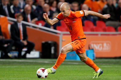 FOOT Onderwerp/Subject: Holland - World Cup Qualifier Reklame: Club/Team/Country: Seizoen/Season: 2013 FOTO/PHOTO: Arjen ROBBEN of Holland. (Photo by PICS UNITED) Trefwoorden/Keywords: #00 $28 ±1324468466786 Photo- & Copyrights © PICS UNITED P.O. Box 7164 - 5605 BE EINDHOVEN (THE NETHERLANDS) Phone +31 (0)40 296 28 00 Fax +31 (0) 40 248 47 43 http://www.pics-united.com e-mail : sales@pics-united.com (If you would like to raise any issues regarding any aspects of products / service of PICS UNITED) or e-mail : sales@pics-united.com ATTENTIE: Publicatie ook bij aanbieding door derden is slechts toegestaan na verkregen toestemming van Pics United. VOLLEDIGE NAAMSVERMELDING IS VERPLICHT! (© PICS UNITED/Naam Fotograaf, zie veld 4 van de bestandsinfo 'credits') ATTENTION: © Pics United. Reproduction/publication of this photo by any parties is only permitted after authorisation is sought and obtained from PICS UNITED- THE NETHERLANDS *** Local Caption ***